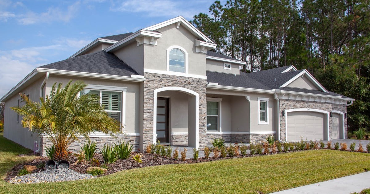Why Fiberglass Replacement Windows Are a Smart Choice for Arizona Homes